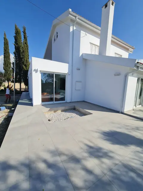 Κατοικία 8